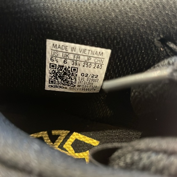 NWT - D.O.N. Issue 3 Basketball sneakers - size 6.5 - black and gold - Picture 6 of 9